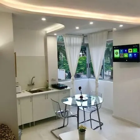 Avenida Familia De Betancourt Y Molina Apartman